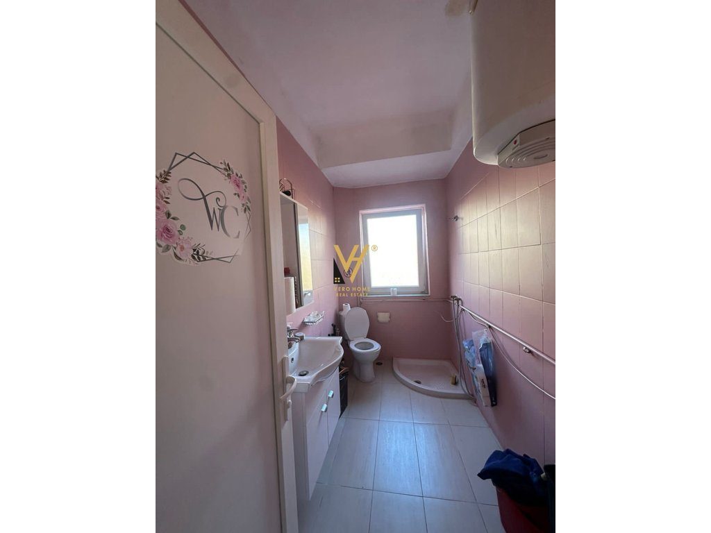 JEPET AMBIENT 65 M2 ME QERA TE RRUGA E KAVAJES 600 EURO 4