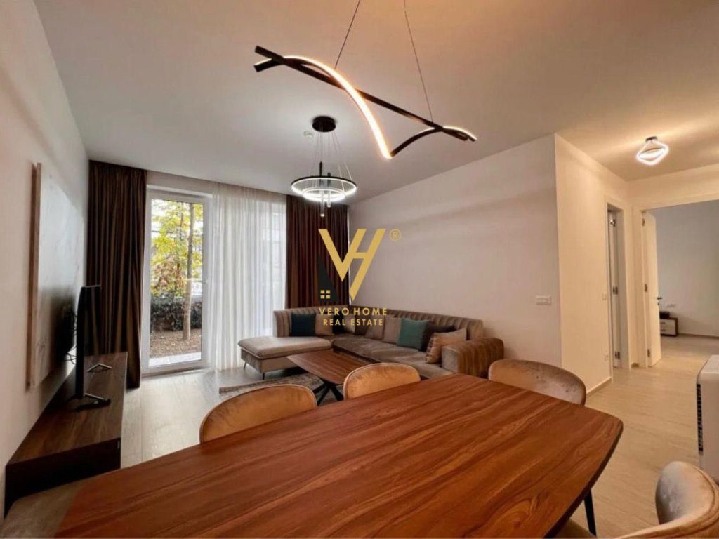 JEPET APARTAMENT 2+1+2 ME QERA TE LIQENI ARTIFICIAL 1.700 EURO