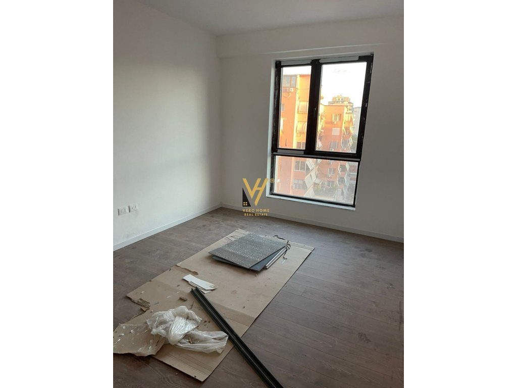 JEPET ZYRE 90 M2 ME QIRA TE MYSLYM SHYRI 1.000 EURO 4