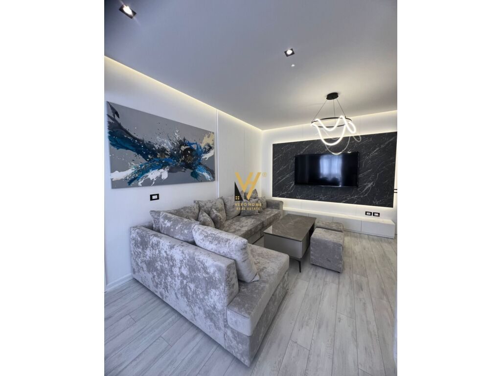 Shitet Apartament 3+1+2+ballkon te Kompleksi Delijorgji 111 m2 2