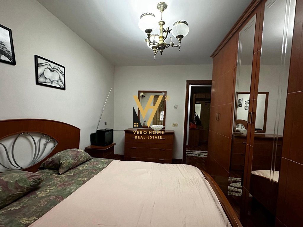 JEPET APARTAMENT 2+1 ME QERA TE RRUGA FORTUZI 700 EURO 2