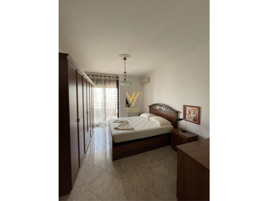 Jepet Apartament 2+1+ballkon me qera ne Bllok 145 m2 3