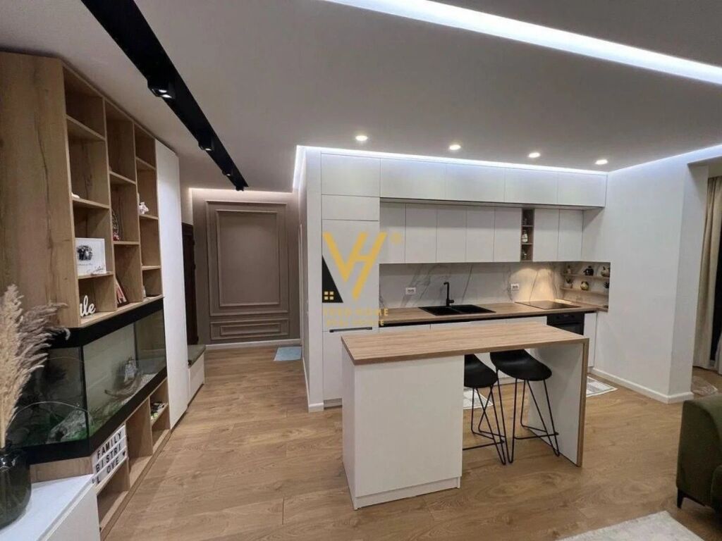 Shitet Apartament 2+1+2+ballkon te Kompleksi i Tom Doshit 120 m2 4