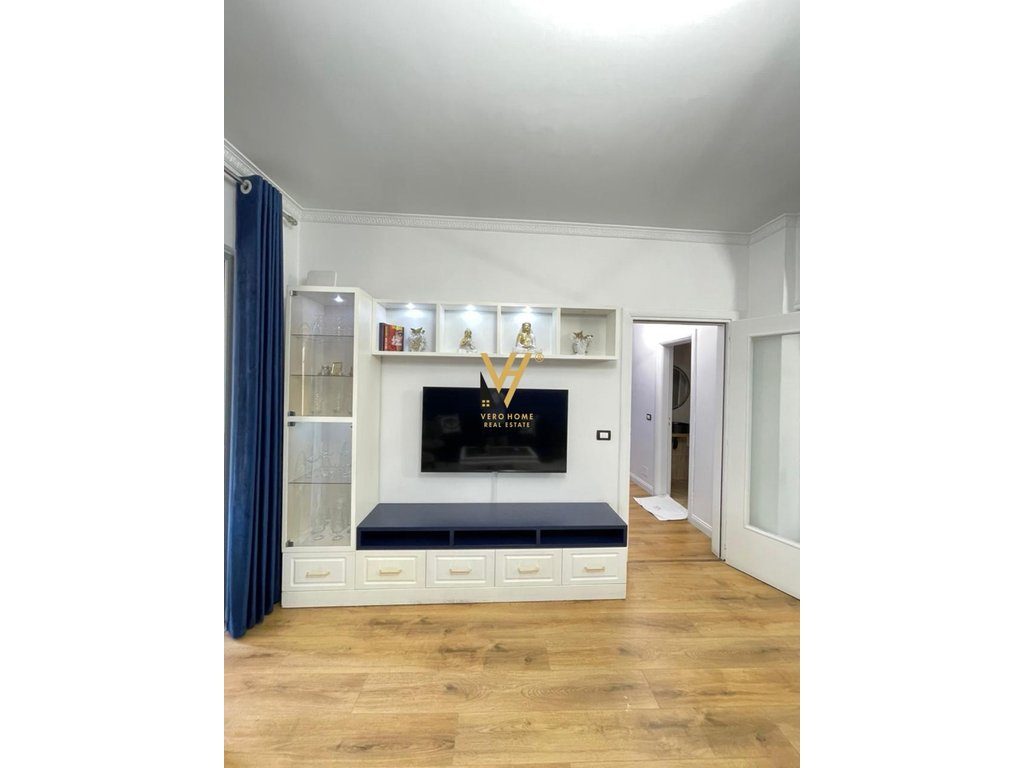 JEPET APARTAMENT 1+1+BLK ME QERA TE SELVIA 50.000 LEKE 2