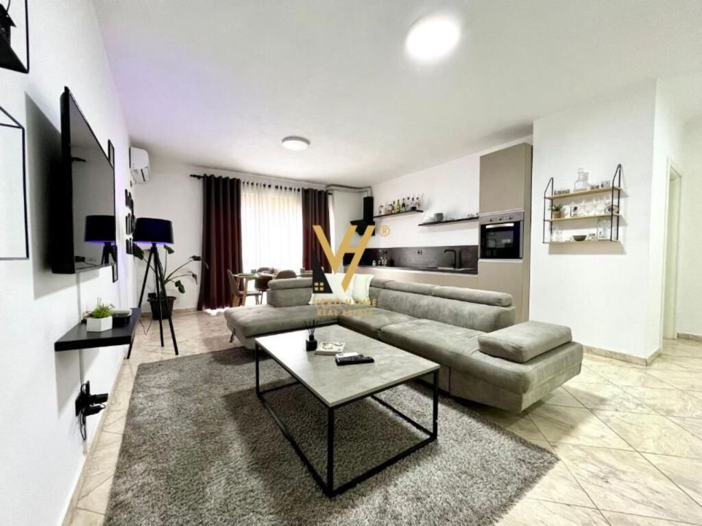 Shitet Apartament 1+1+ballkon te Liqeni i Thate 107 m2