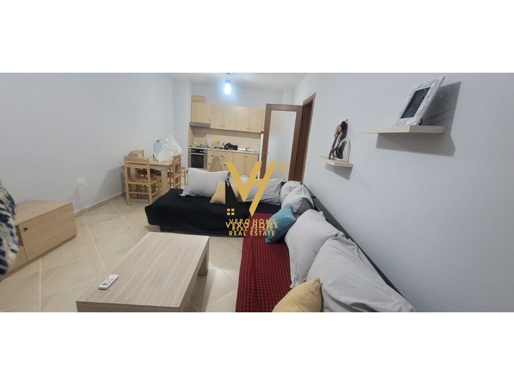 JEPET APARTAMENT 2+1+BLK ME QERA TE JORDAN MISJA 55.000 LEKE 1