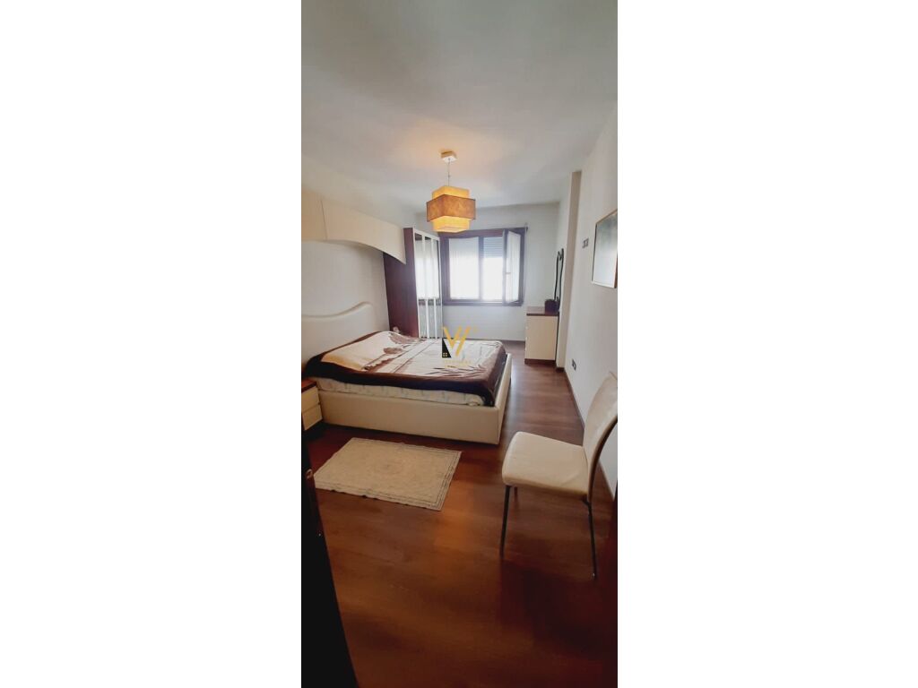 Jepet Apartament 2+1+ballkon me qera te Fabrika e Miellit 80 m2 2