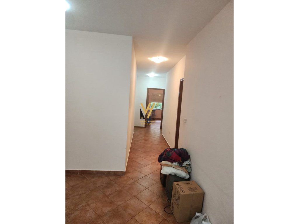 SHITET APARTAMENT 3+1+2 TE KOMUNA E PARISIT 320.000 EURO 2