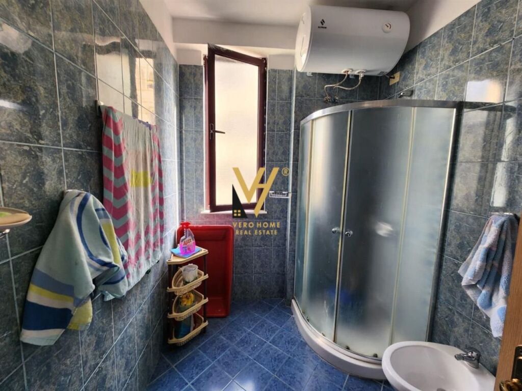 Jepet Apartament 2+1+ballkon me qera te Fresku 100 m2 4