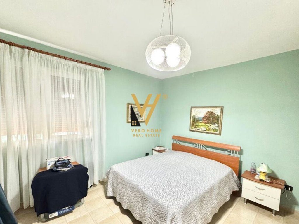 SHITET APARTAMENT 2+1+2 TE ISH EKSPOZITA 255.000 EURO 4