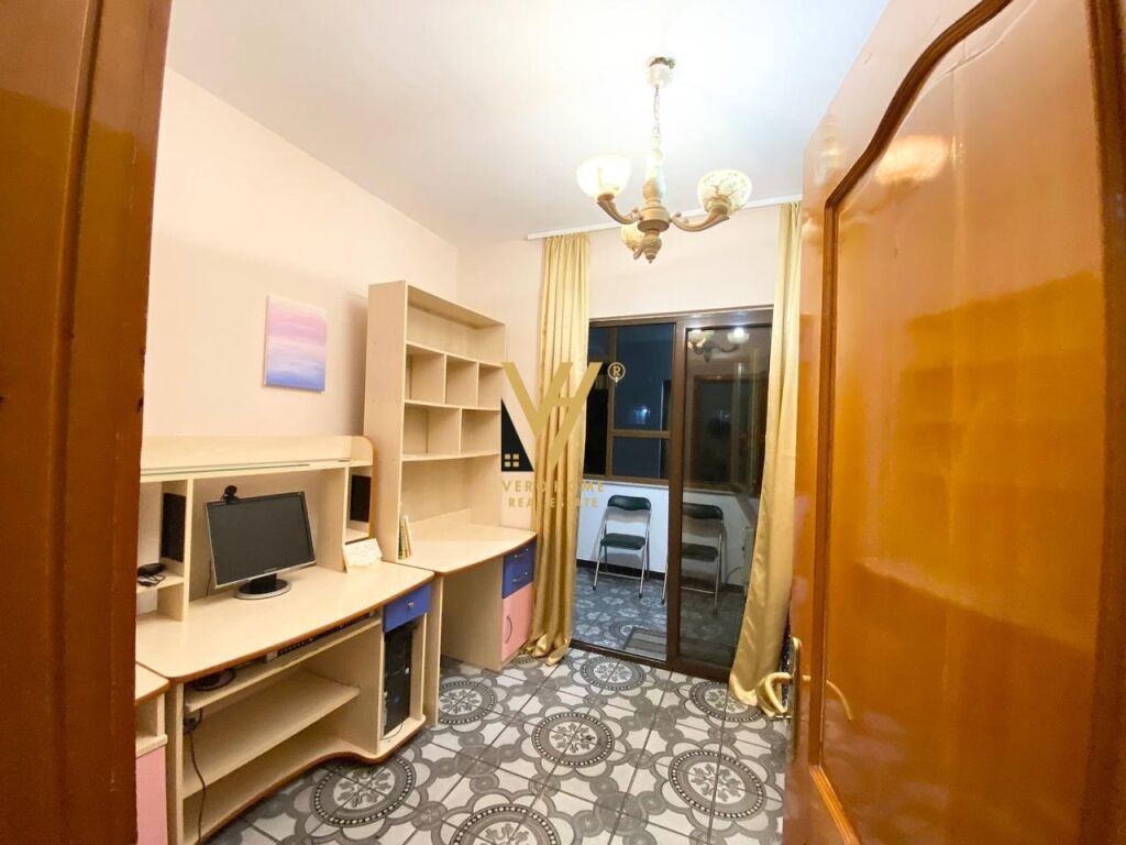 Jepet Apartament 2+1+ballkon me qera te Shkolla e Baletit 90 m2 4