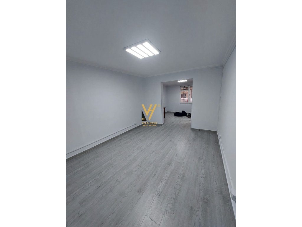 JEPET AMBIENT BIZNESI 100 M2 ME QERA TE PALLATI ME SHIGJETA 70.000 LEKE
