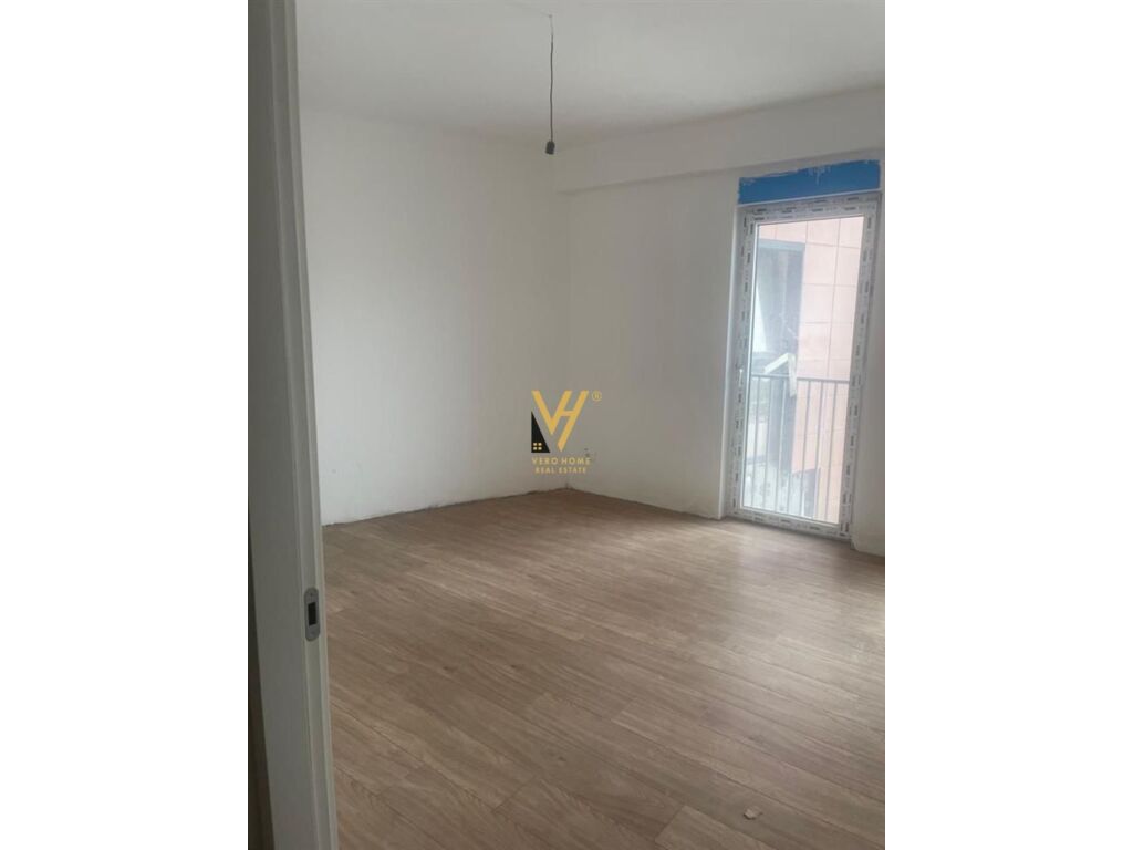 Jepet Zyre me qera te Bulevardi i Ri 72 m2 4