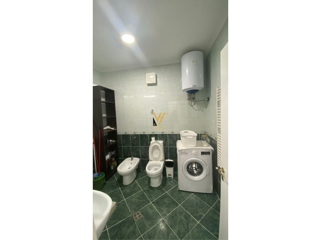Shitet Apartament 1+1+ballkon te Kompleksi Kika 1 , Komuna e Parisit 73 m2 2
