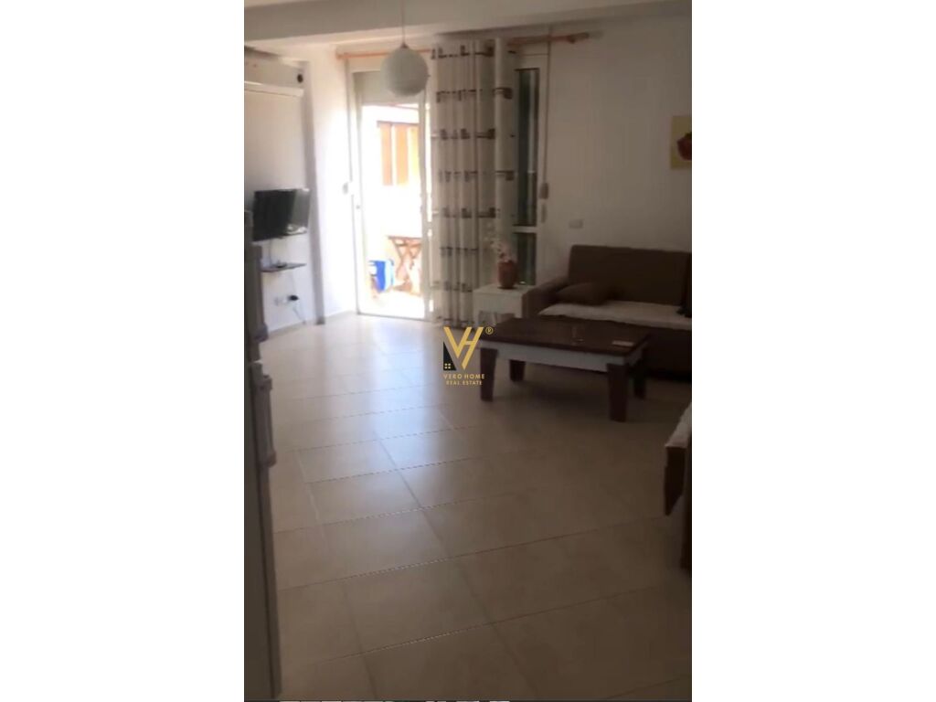 Shitet Apartament 1+1+ballkon te Shkembi i Kavajes 74 m2