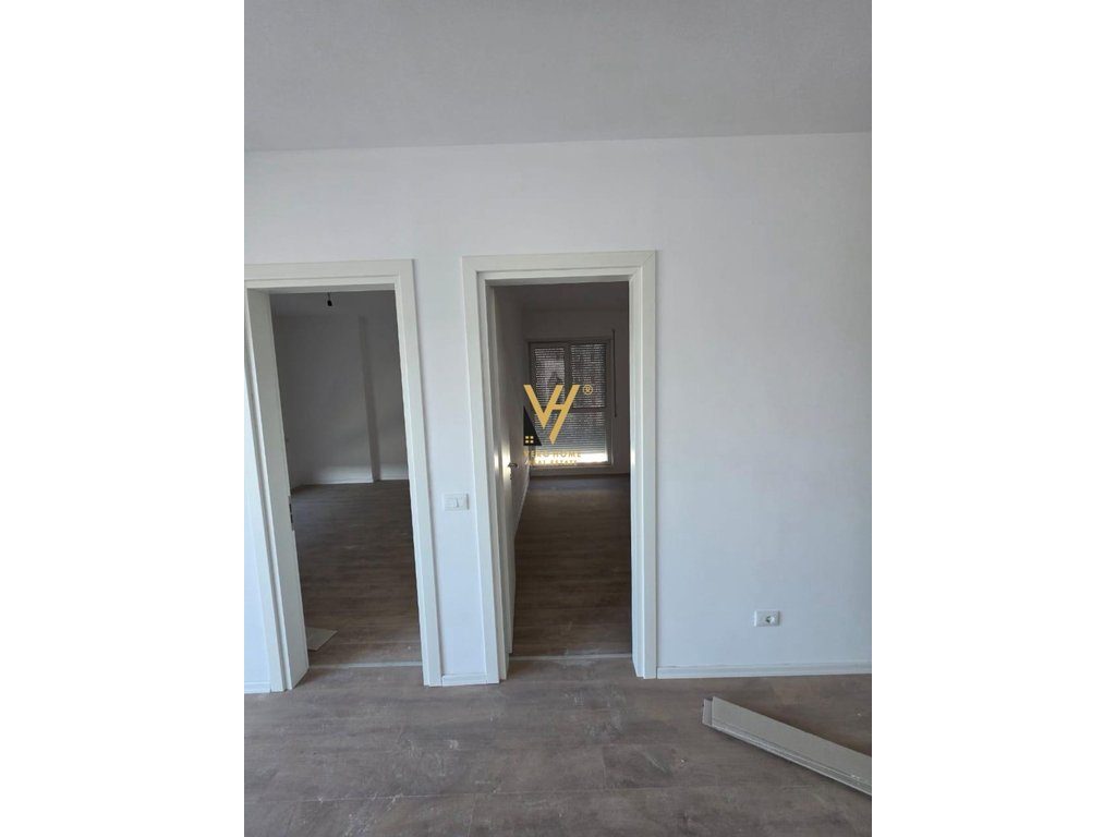 JEPET APARTMENT 2+1 ME QIRA TE UNIVERS CITY 52.000 LEKE 4