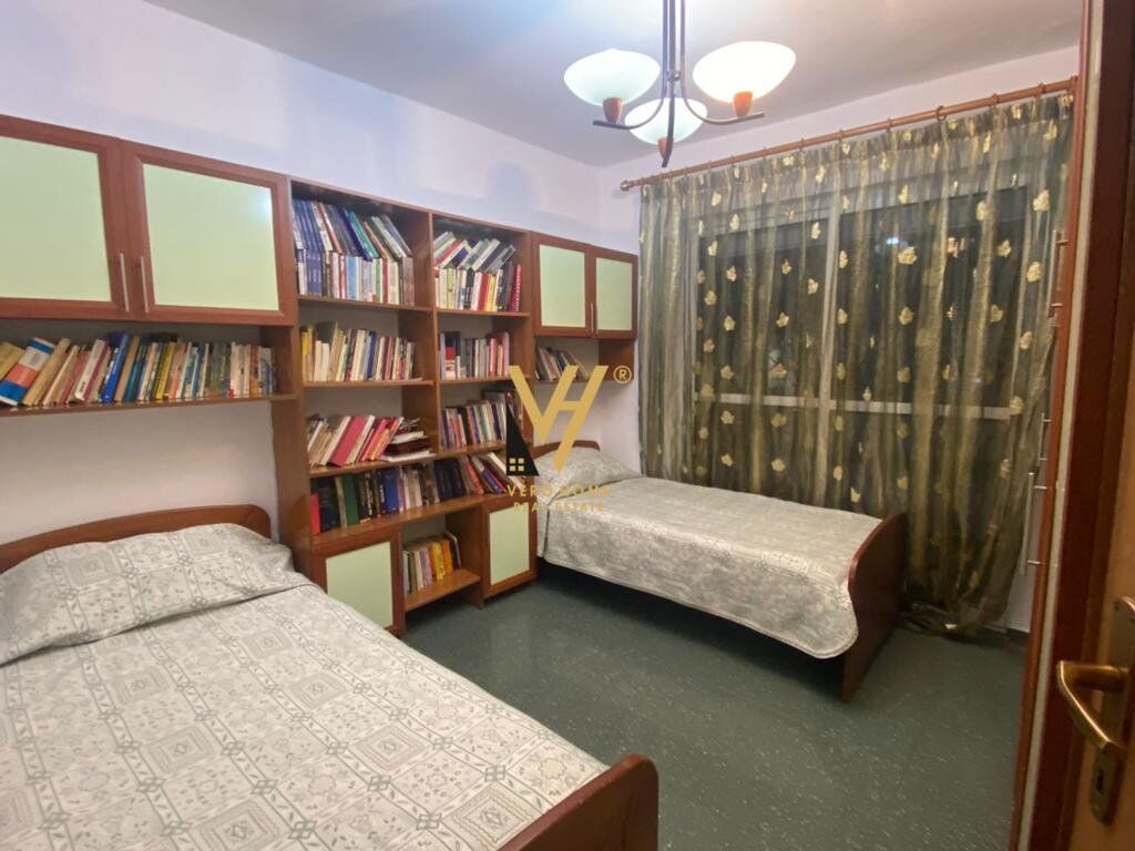 Jepet Apartament 2+1 me qera te Ish Tregu Elektrik 100 m2