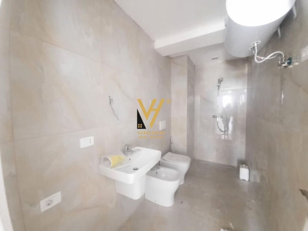 Jepet Apartament 2+1+2 me qera te Fiore Di Bosko 94 m2 3