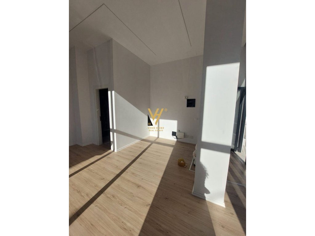 JEPET DYQAN 35 M2 ME QERA TE MINE PEZA 800 EURO 2