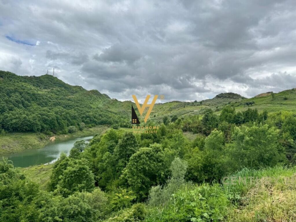 Shitet Toke ne Mjull Bathore , Sauk i Ri 1200 m2