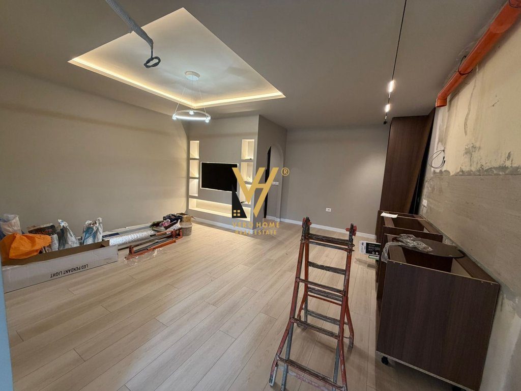 SHITET APARTAMENT 1+1 TE KOMUNA PARISIT 182.000 EURO