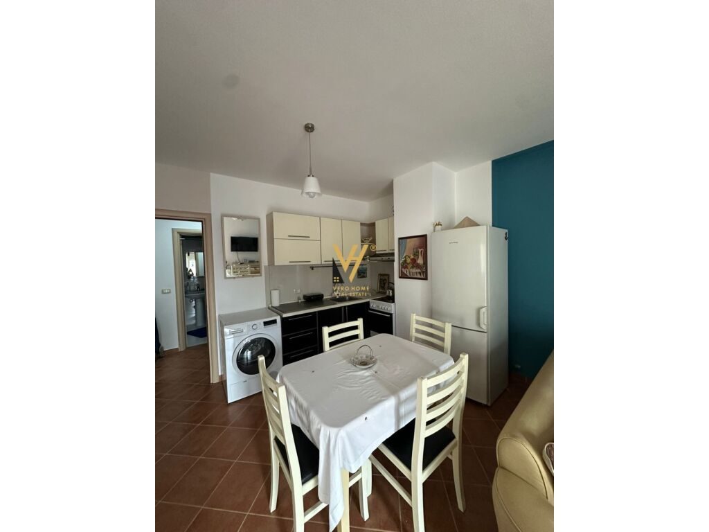 Jepet Apartament 2+1+ballkon me qera te Rruga Mine Peza 90 m2 2