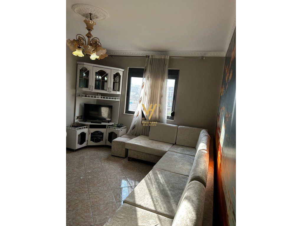 JEPET APARTAMENT 2+1 ME QERA NE LAPRAKE 42.000 LEKE
