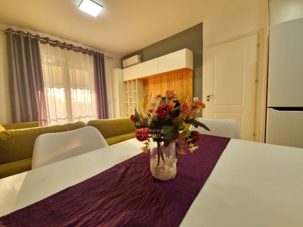 Jepet Apartament 2+1 +2+Post Parkimi me qera te Rruga 5 maji 120 m2 4