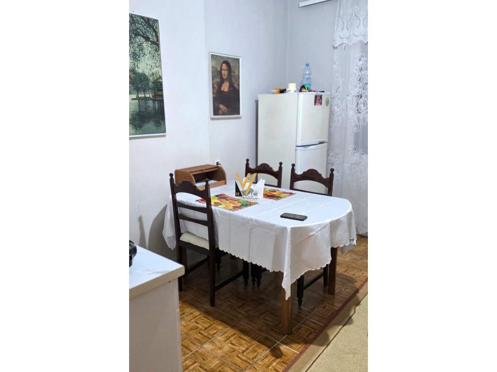 JEPET APARTAMENT 1+1+ANEKS ME QERA TE RRUGA FERIT XHAJKO 55.000 LEKE 3