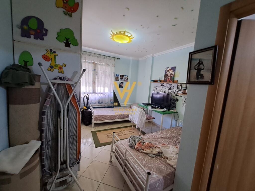 Shitet apartament 2+1 te Casa Italia 96 m2 3