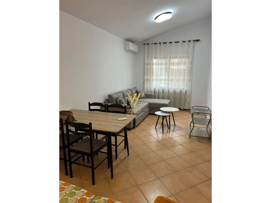JEPET APARTAMENT 3+1+3BLK ME QERA NE SELITE 55.000 LEKE