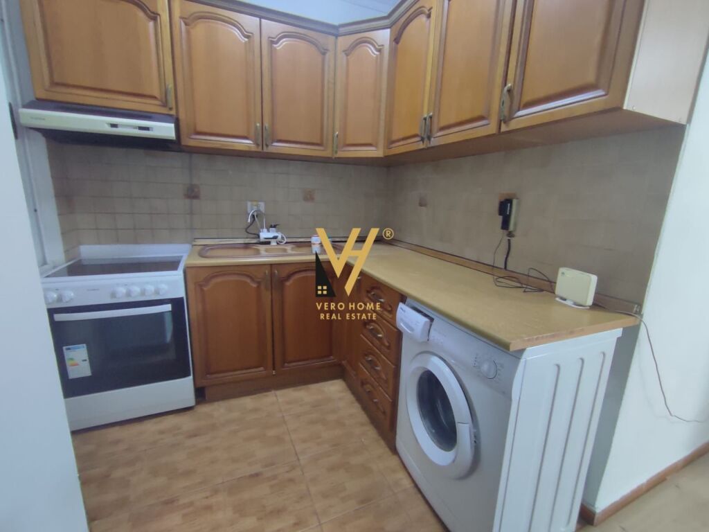 Jepet Apartament 1+1+ballkon me qera te Komuna e Parisit 75 m2 2