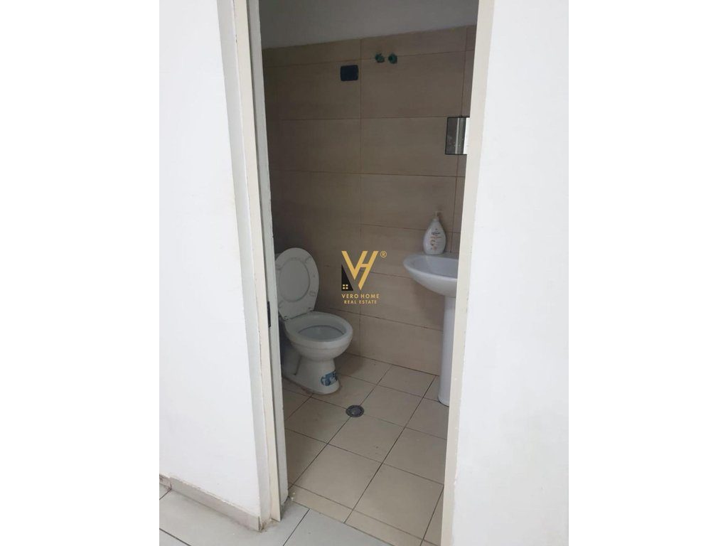 JEPET DYQAN 55 M2 ME QIRA NE ISH MISTO MAME 50.000 LEKE 3