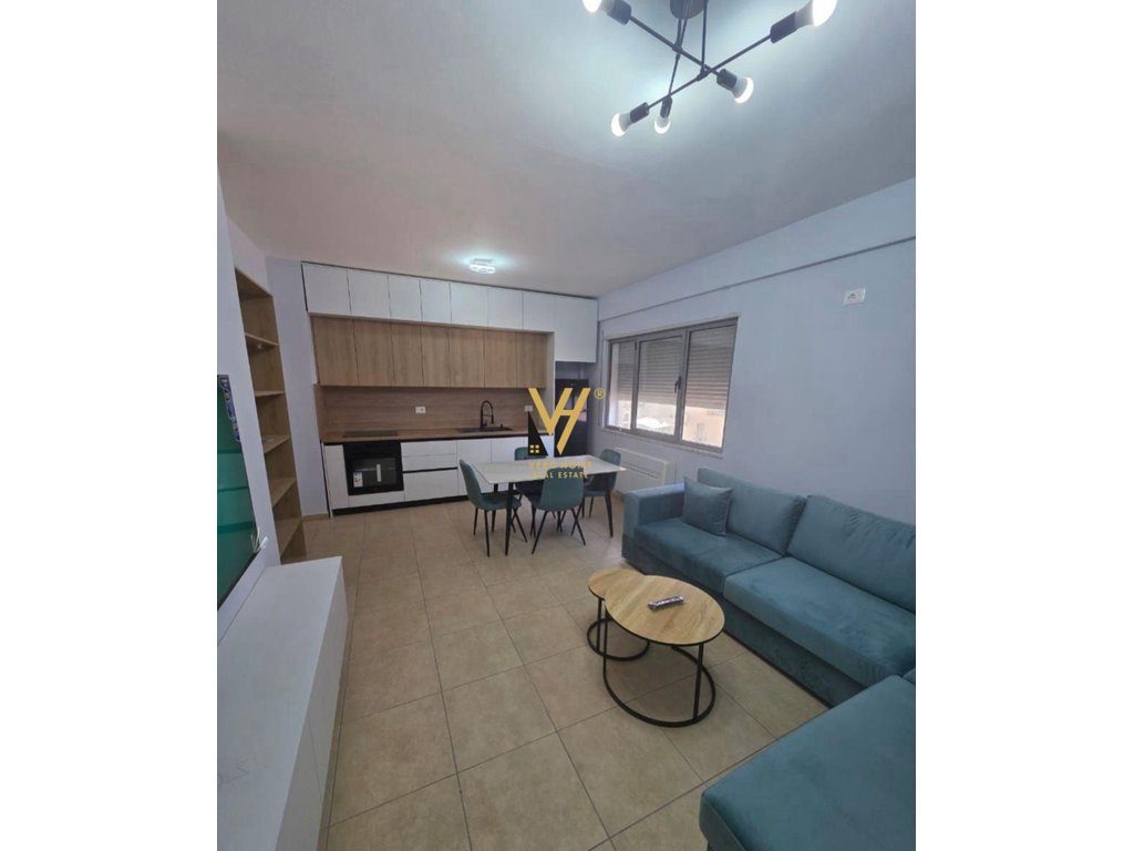 JEPET APARTAMENT 1+1+BLK ME QERA TE 5 MAJI 50.000 LEKE 2