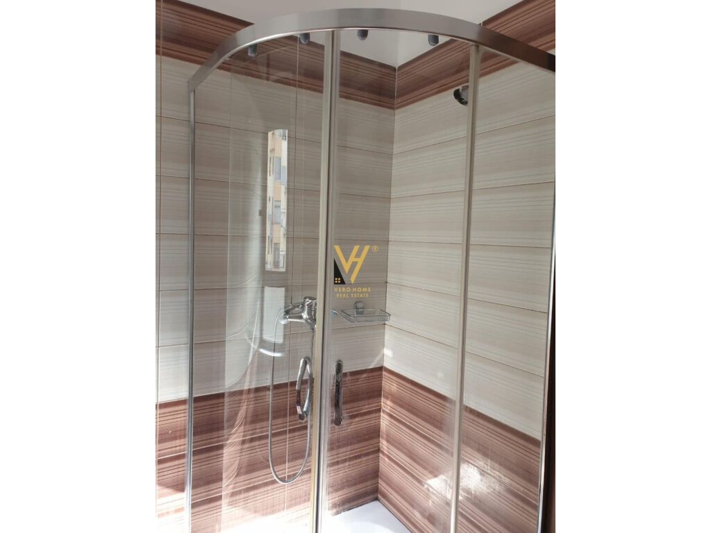Shitet Apartament 2+1+2 te Pallati me Shigjeta 110 m2 3
