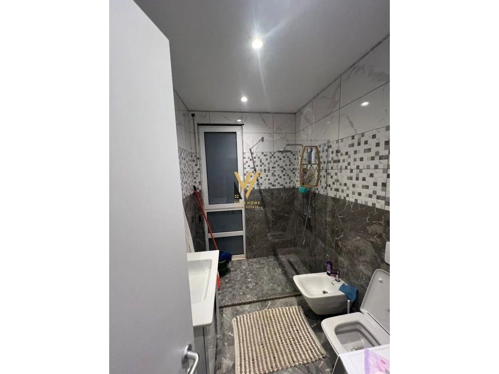 SHITET APARTAMENT 1+1+BLK TE KOM.SAN PIETRO, GJIRI LALZIT 230.000 EURO 3