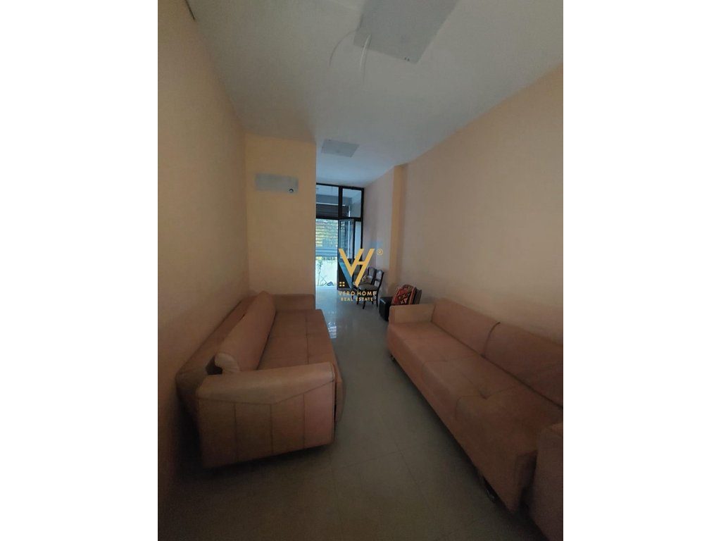 JEPET DYQAN 60 M2 ME QERA TE RRUGA E ELBASANIT 40.000 LEKE 4