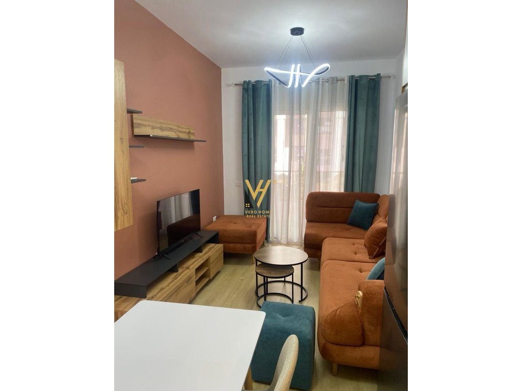 JEPET APARTAMENT 1+1+BLK ME QERA TE ALI DEMI 40.000 LEKE