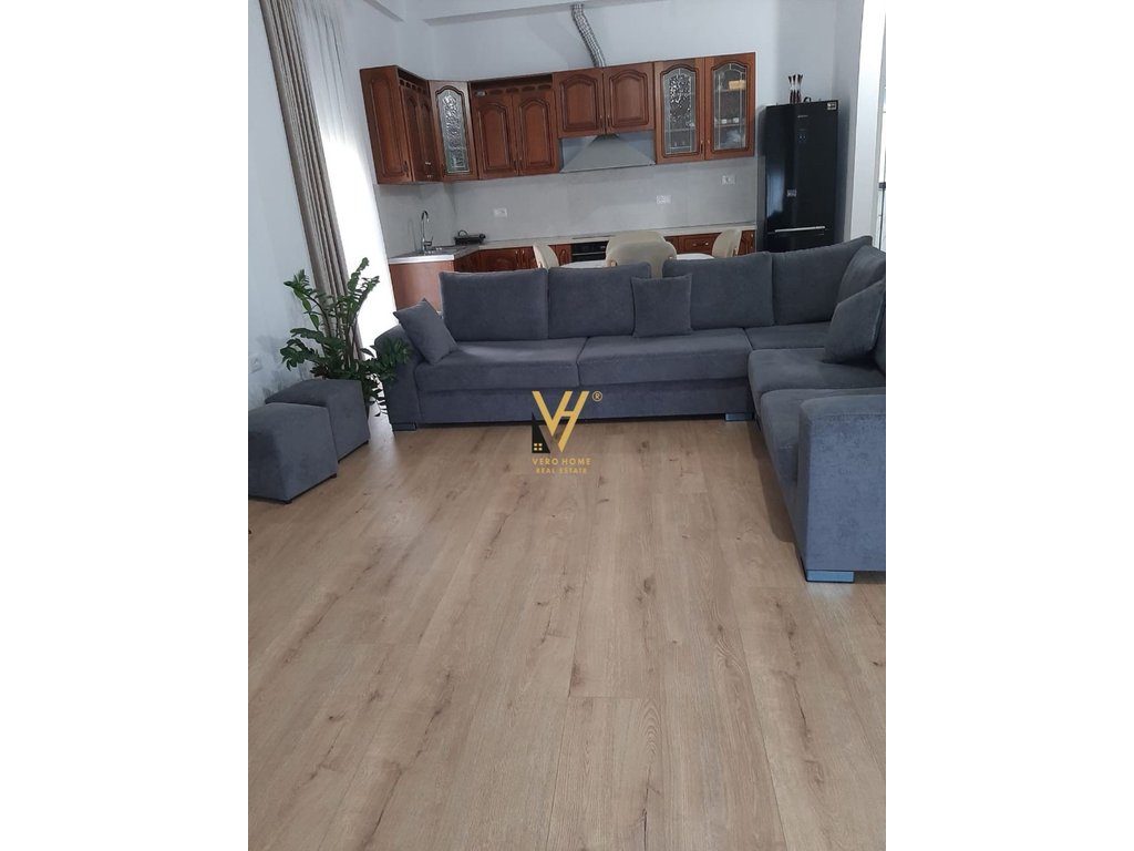 JEPET APARTAMENT 1+1+BLK ME QERA NE LUNDER 450 EURO