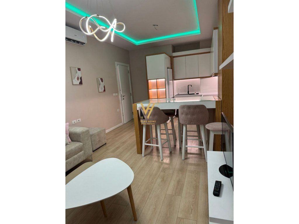 JEPET APARTAMENT 2+1+2 ME QIRA TE CASA ITALIA 70.000 LEKE 3