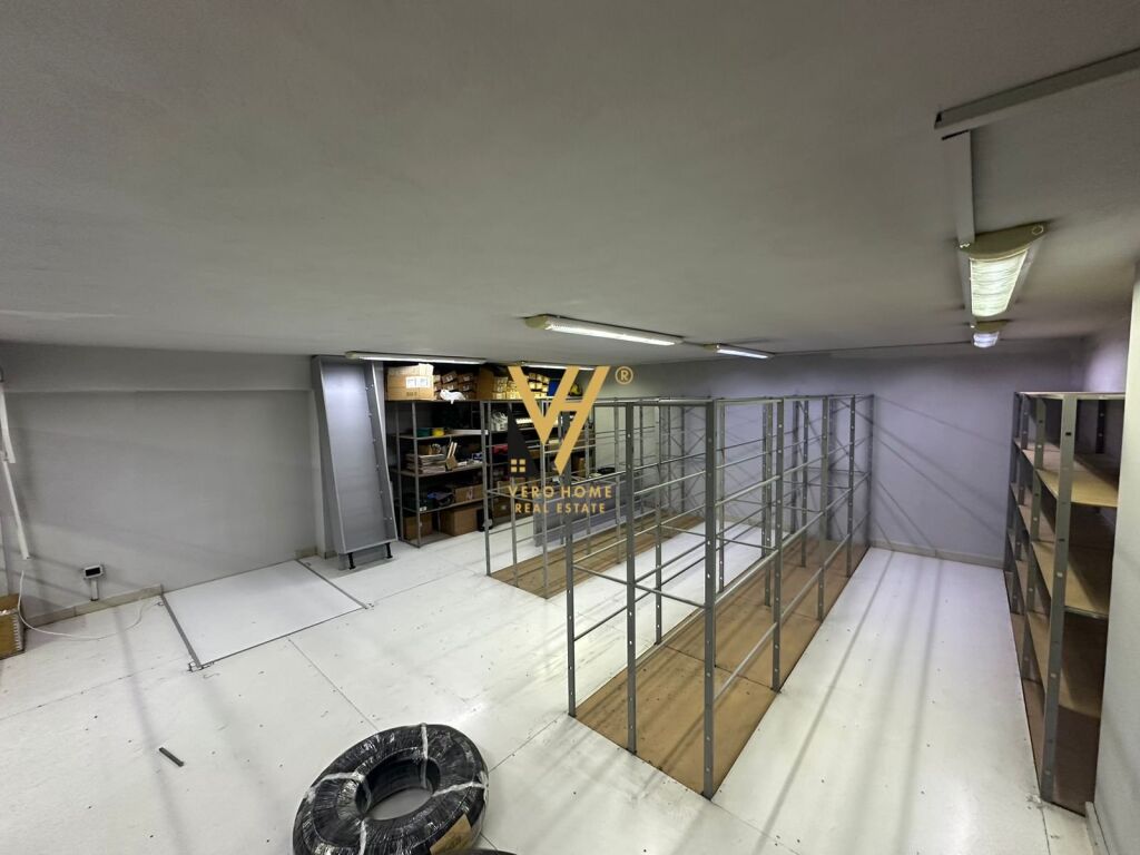Shitet Dyqan pas Delijorgjit 166 m2 2