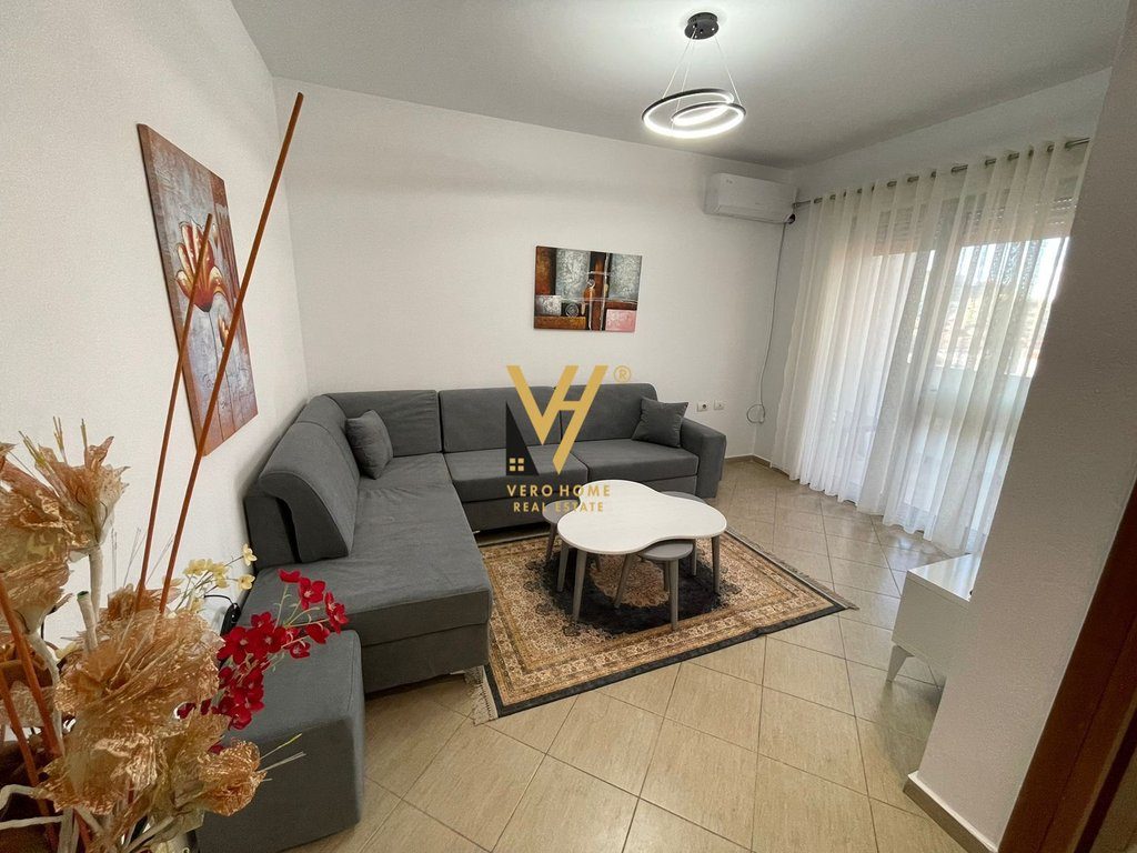 JEPET APARTAMENT 1+1 ME QERA TE SELVIA 550 EURO