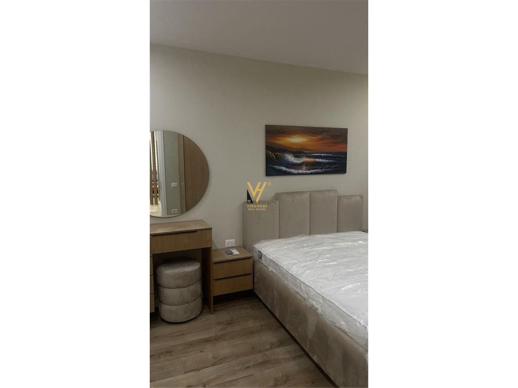 JEPET APARTAMENT 2+1+2BLK ME QERA TEK LIQENI I THATË 1.500 EURO 3