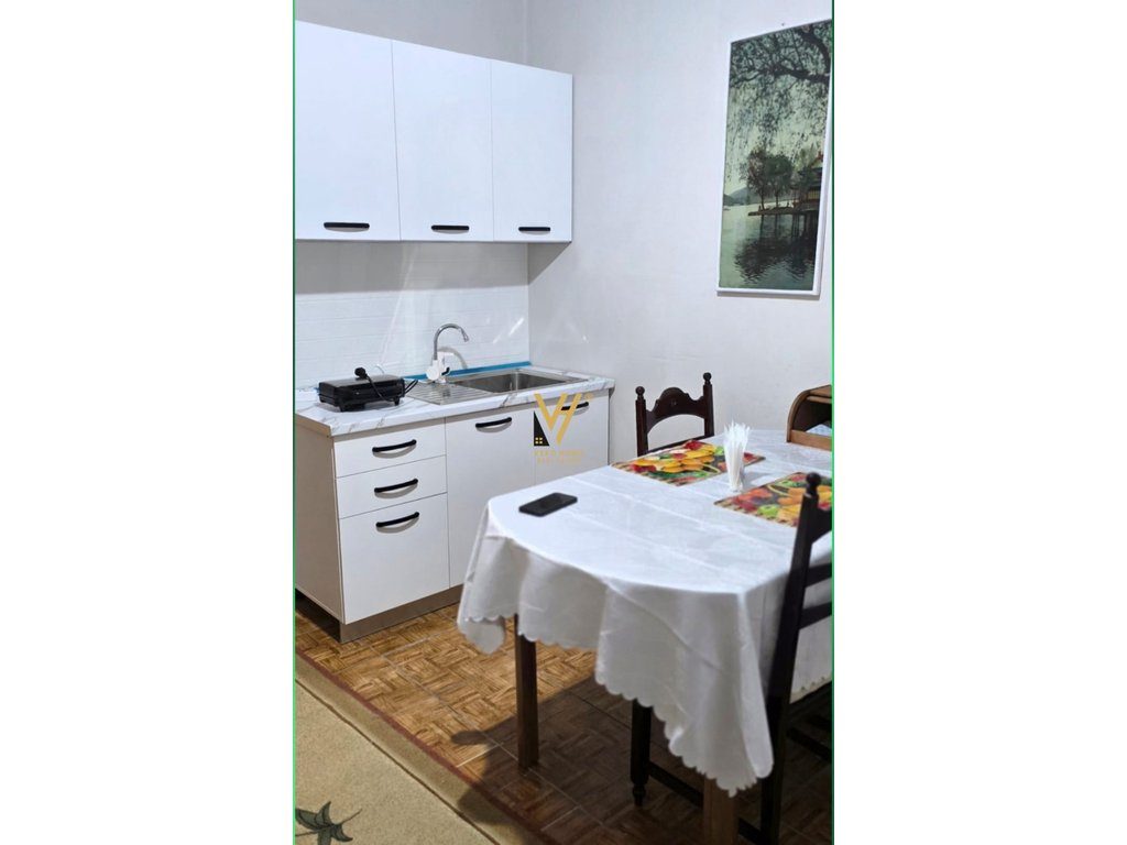 JEPET APARTAMENT 1+1+ANEKS ME QERA TE RRUGA FERIT XHAJKO 55.000 LEKE 2