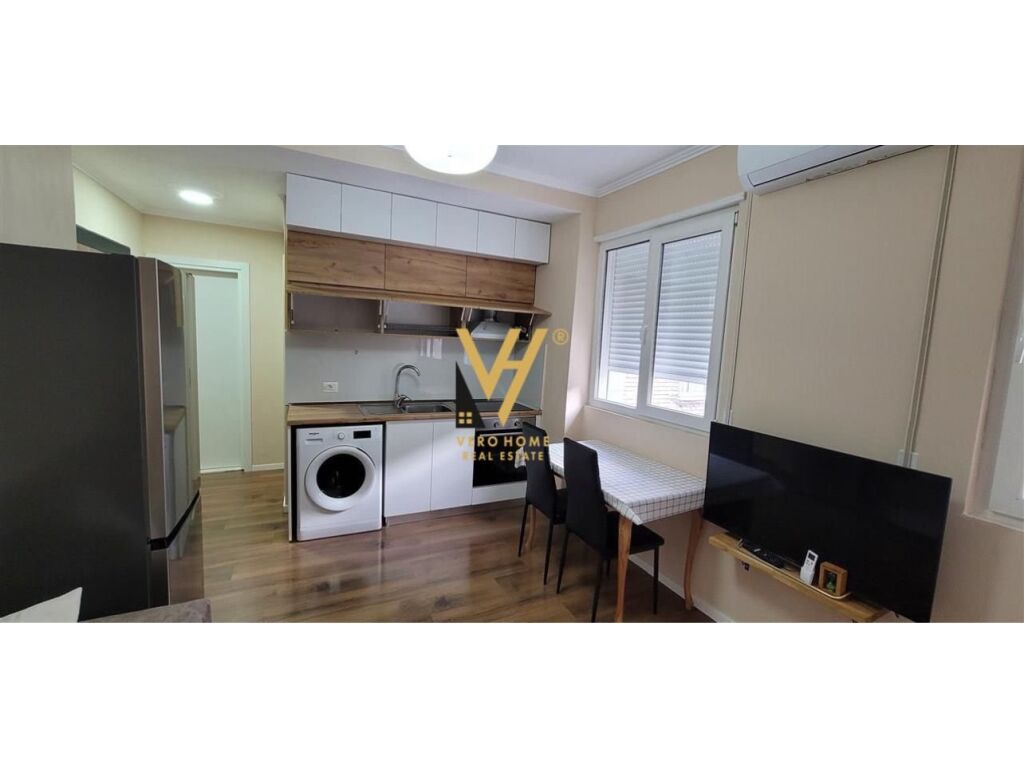 Jepet Apartament 1+1+ballkon me qera te Shkolla e Bashkuar 40 m2 3
