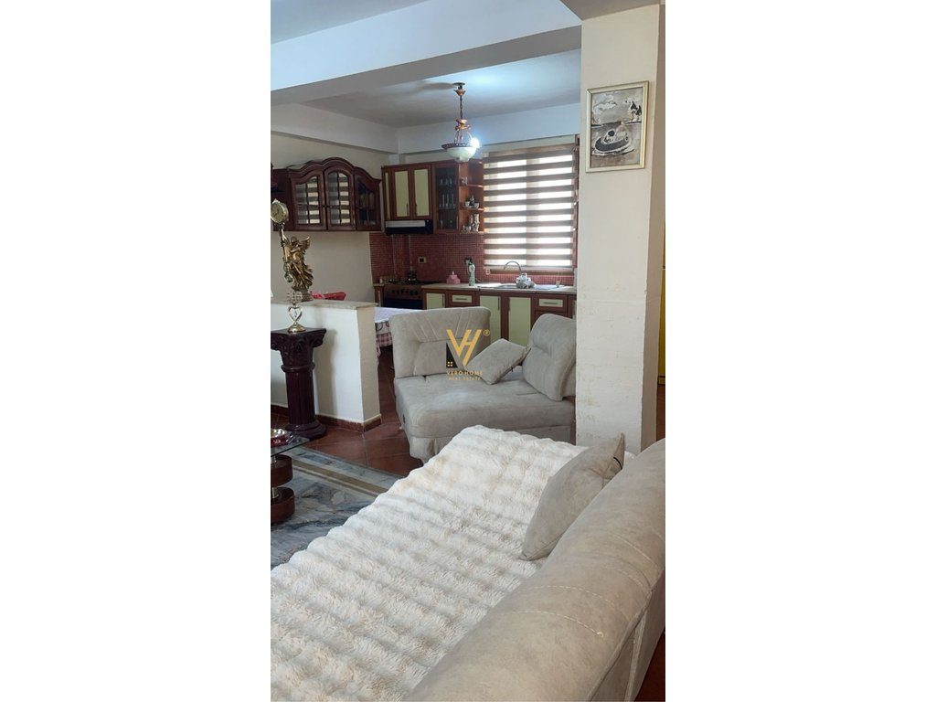 JEPET APARTAMENT 2+1+BLK ME QIRA TEK ALI DEMI 50.000 LEKE 3