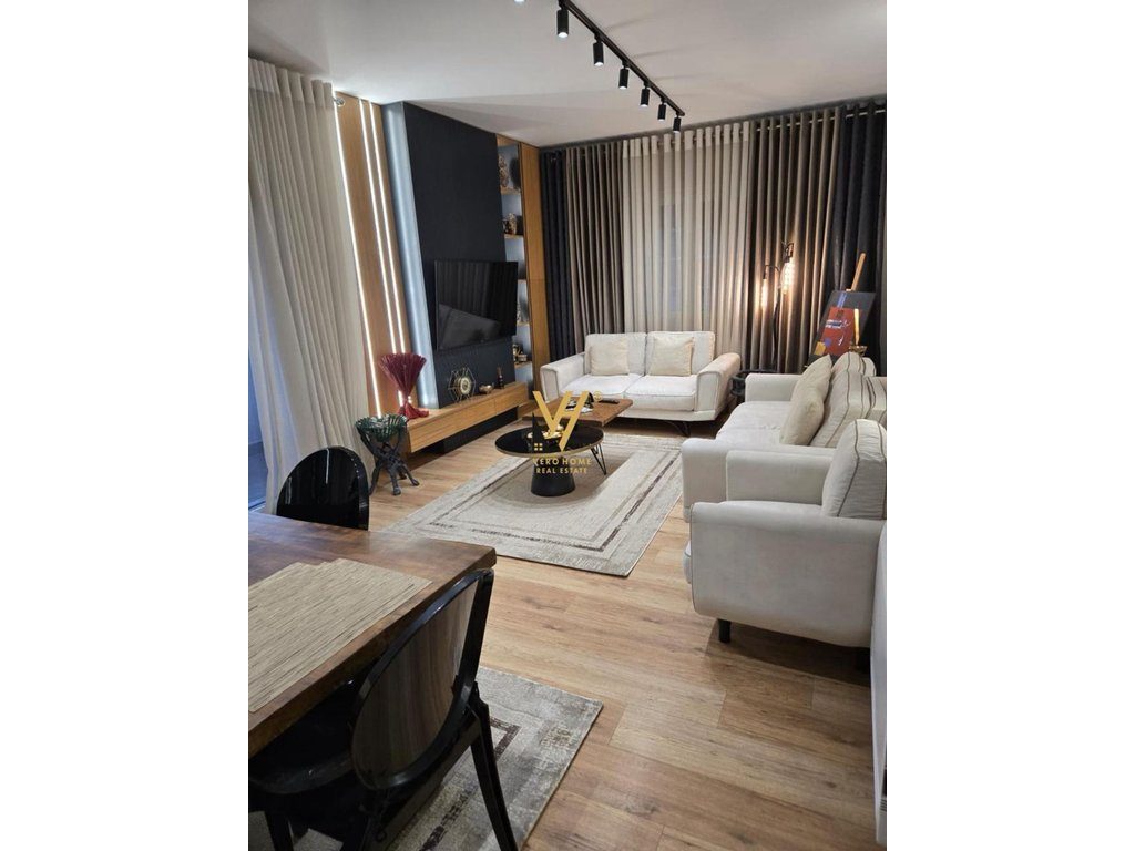 JEPET APARTAMENT 2+1+2+BLK ME QIRA TE KODRA E DIELLIT 1- 100.000 LEKE