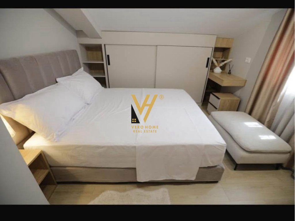 JEPET HYRJE 2+1+BLK ME QIRA TE KODRA E PRIFTIT 75.000 LEKE 3