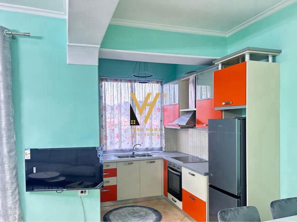 JEPET APARTAMENT 1+1+BLK ME QIRA TE RRUGA E KAVAJES 60.000 LEKE 2