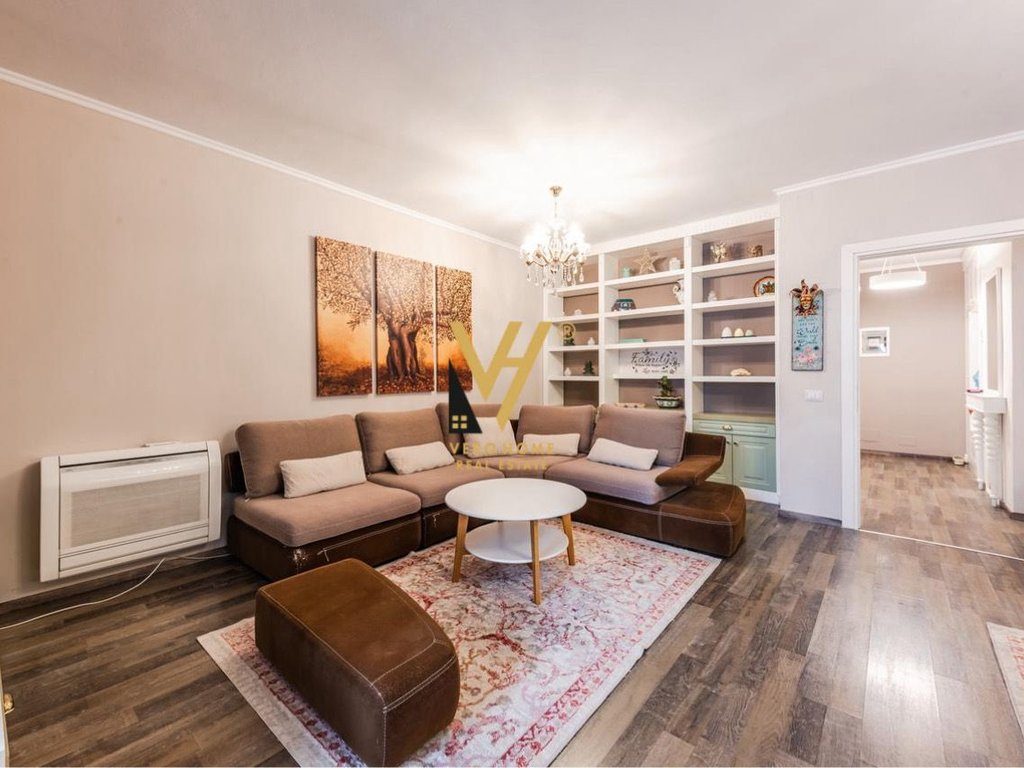 JEPET APARTAMENT 2+1+2+3 BLK ME QIRA TE KOPSHTI ZOOLOGJIK 900 EURO